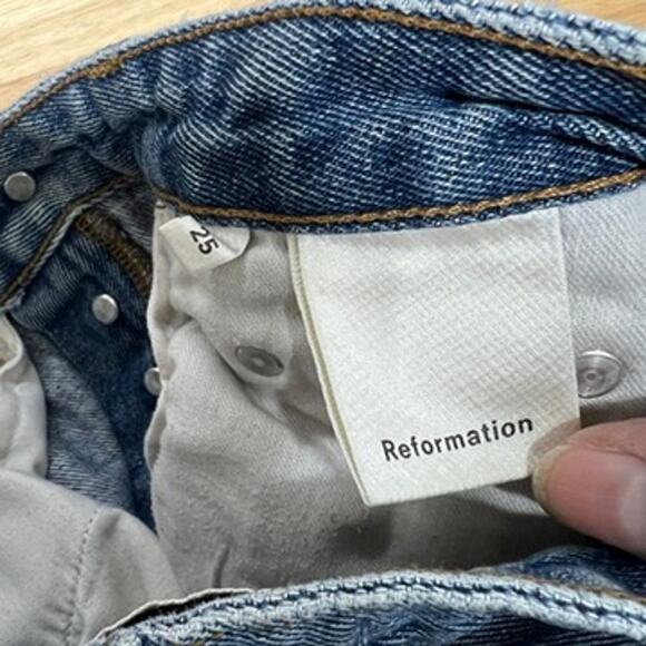 Reformation Vintage Fit in Salton Jeans Women's 25 Blue Straight Leg Distressed - Picture 7 of 10